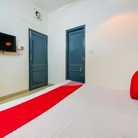 Hotel O Unique Delhi Home Stay New Delhi Exterior foto