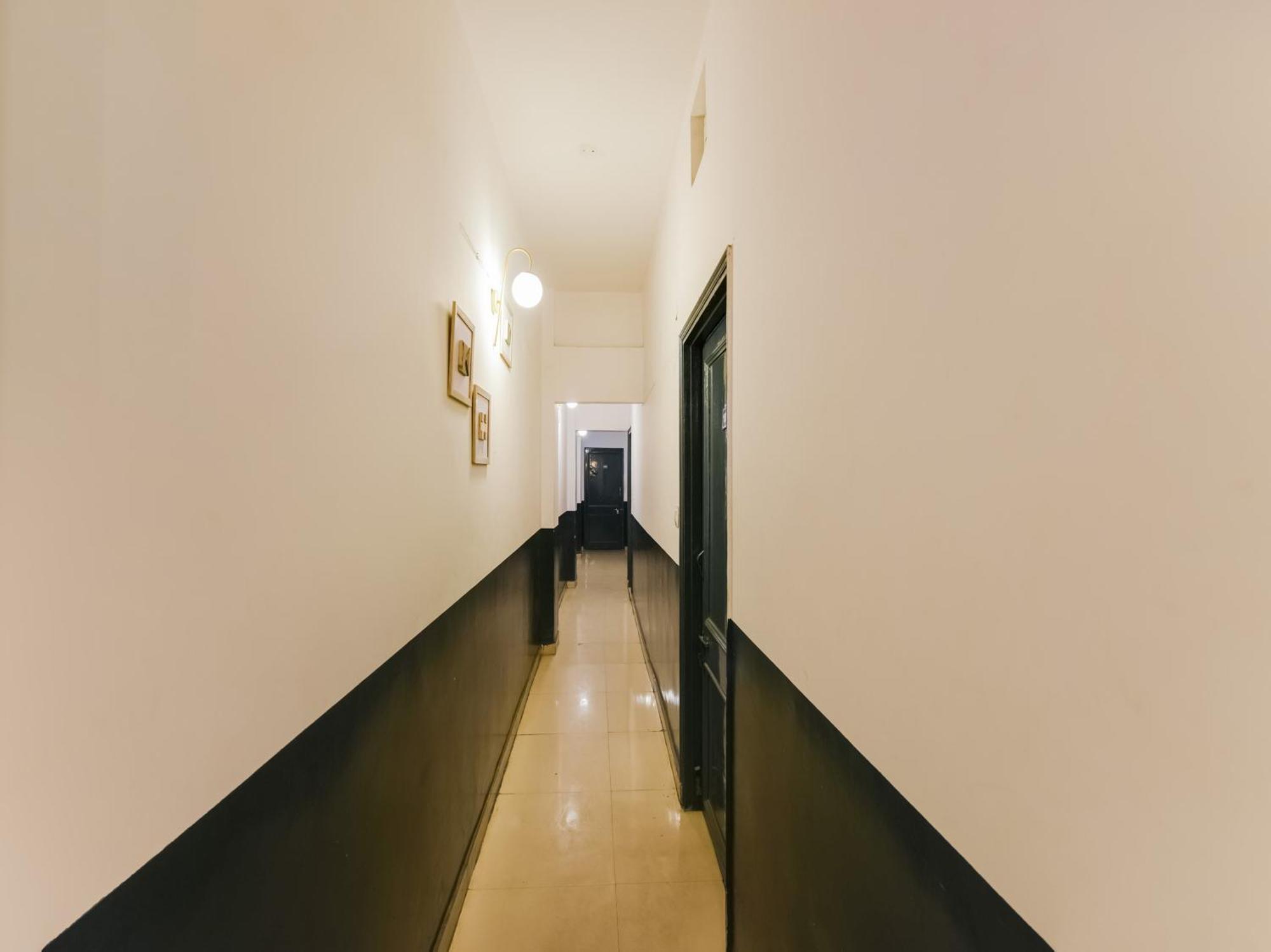 Hotel O Unique Delhi Home Stay New Delhi Exterior foto