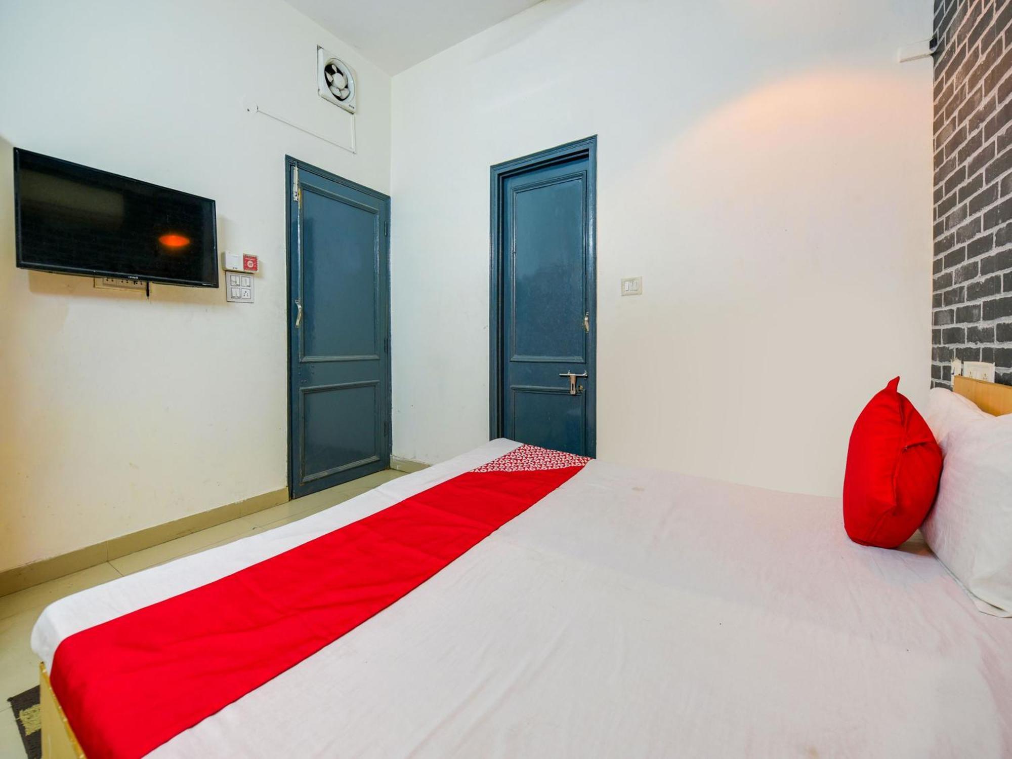 Hotel O Unique Delhi Home Stay New Delhi Exterior foto