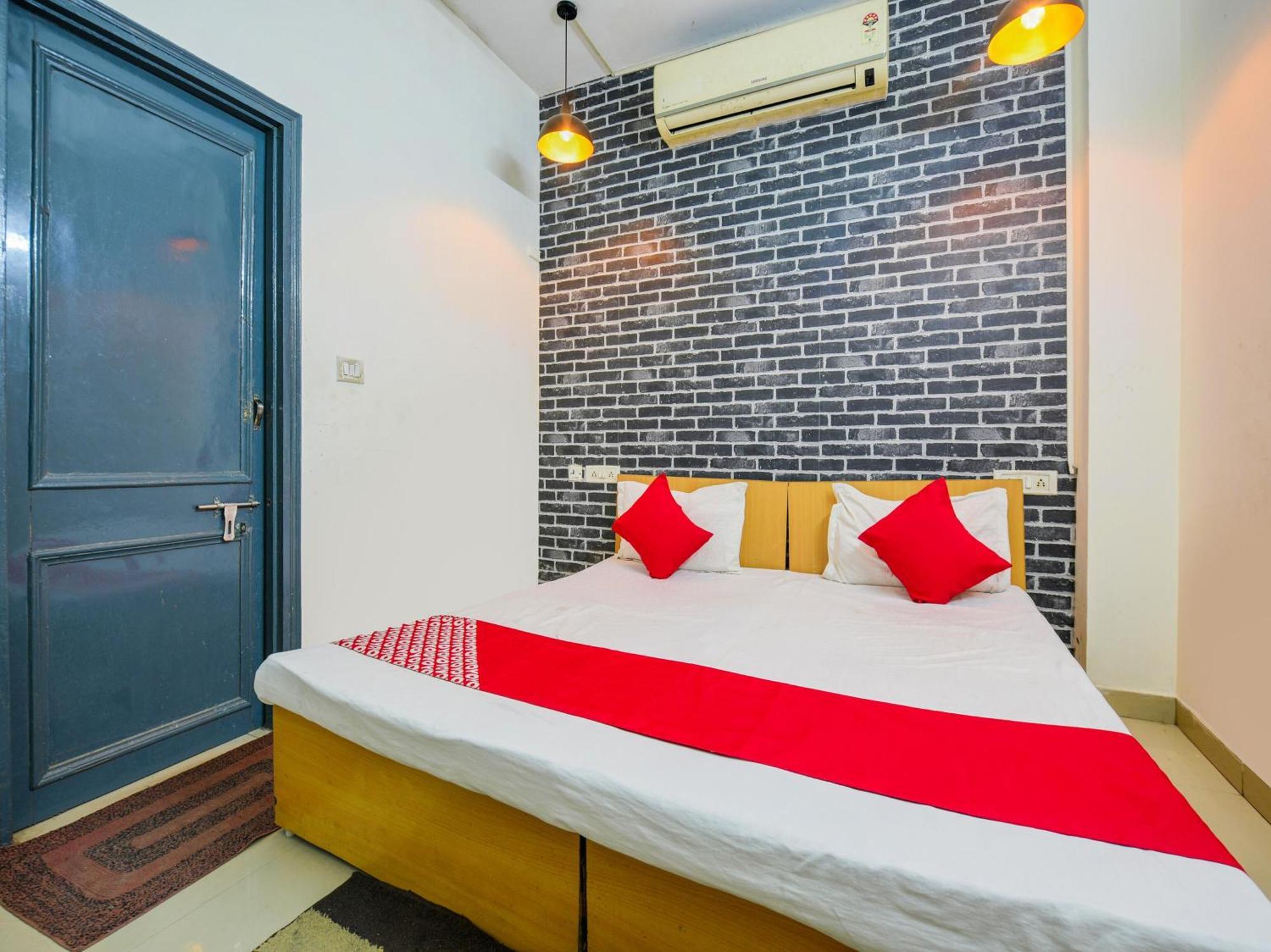 Hotel O Unique Delhi Home Stay New Delhi Exterior foto