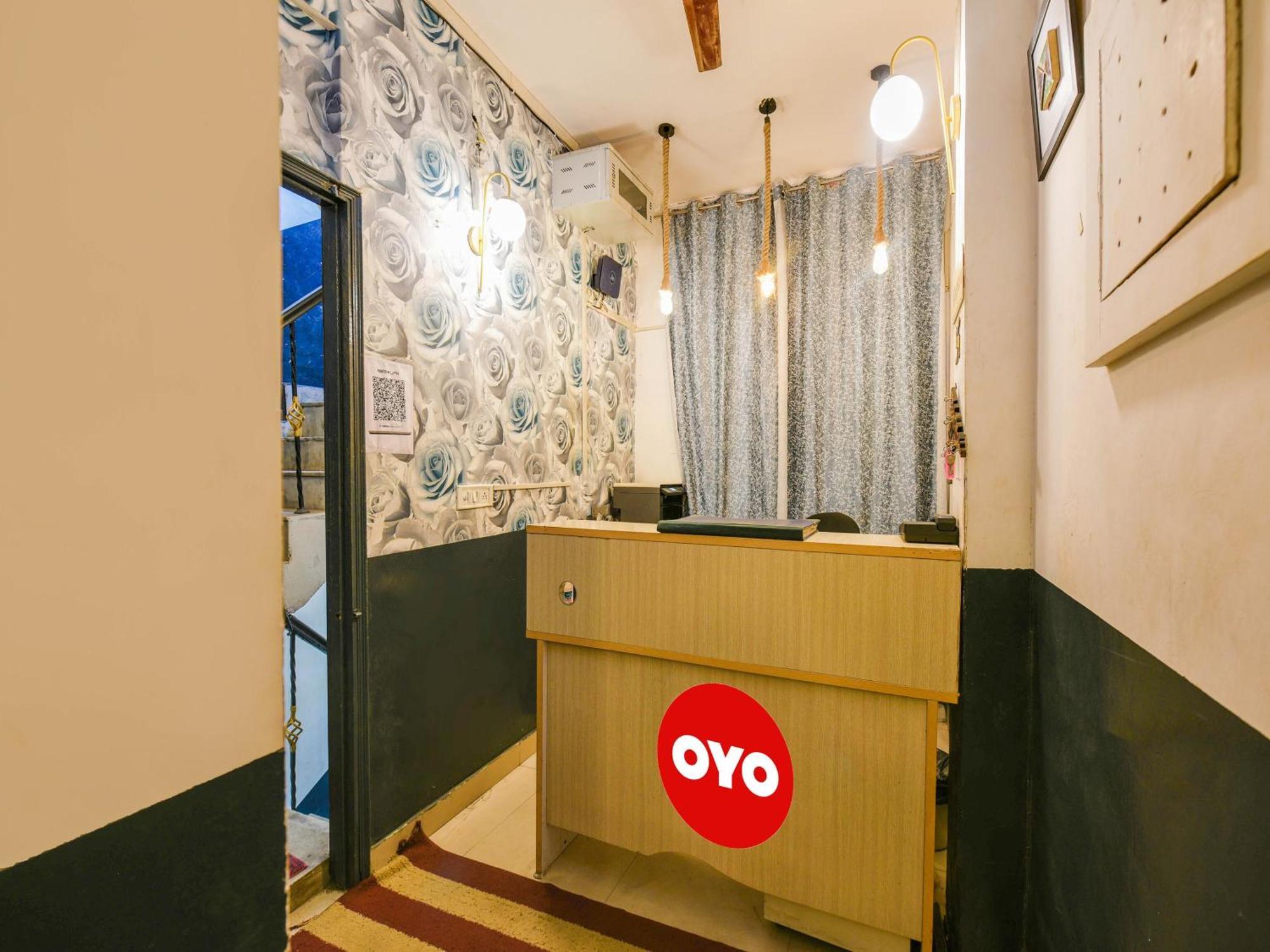 Hotel O Unique Delhi Home Stay New Delhi Exterior foto